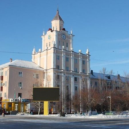 2 Комнатная Квартира Центр Города Костанай Bagian luar foto